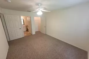 36027 Deer Creek Dr, Zephyrhills, FL 33541 - Photo 15