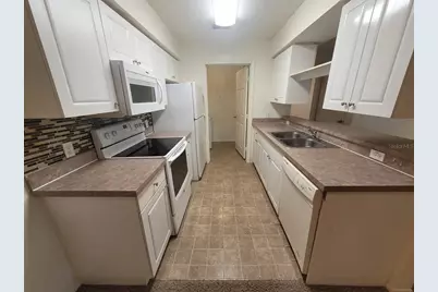 36027 Deer Creek Drive #103, Zephyrhills, FL 33541 - Photo 7