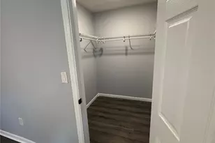 5241 67th St N, Saint Petersburg, FL 33709 - Photo 23