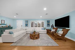 751 Mandalay Ave, Clearwater Beach, FL 33767 - Photo 3