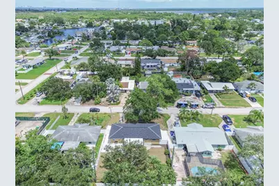 9046 3rd Street N, Saint Petersburg, FL 33702 - Photo 7
