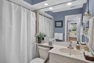 5988 Bonaventure Pl, Sarasota, FL 34243 - Photo 41