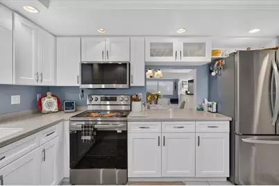 5988 Bonaventure Place, Sarasota, FL 34243 - Photo 25