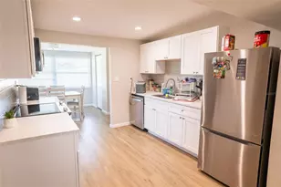 11041 Taft Dr, Port Richey, FL 34668 - Photo 9