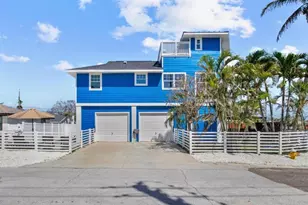 14500 N Bayshore Dr, Madeira Beach, FL 33708 - Photo 5