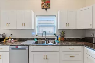 1035 Anclote Dr, Tarpon Springs, FL 34689 - Photo 19