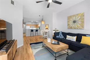 100 4th Ave S, Saint Petersburg, FL 33701 - Photo 11