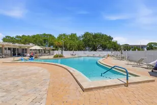 9940 47th Ave N, Saint Petersburg, FL 33708 - Photo 23