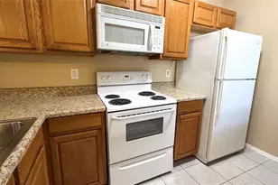 9523 Grovedale Cir, Riverview, FL 33578 - Photo 17