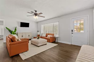 16903 Hanna Rd, Lutz, FL 33549 - Photo 9