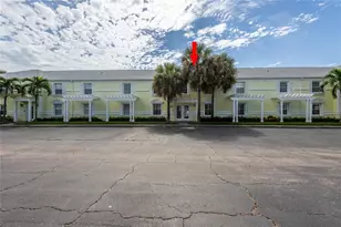 5132 Beach Dr SE, Saint Petersburg, FL 33705 - Photo 1