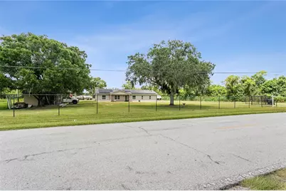 10710 Bill Tucker Road, Wimauma, FL 33598 - Photo 9