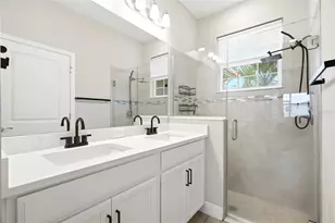 5282 Neil Dr, Saint Petersburg, FL 33714 - Photo 5