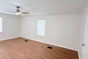 3611 2nd Ave S, Saint Petersburg, FL 33711 - Photo 3