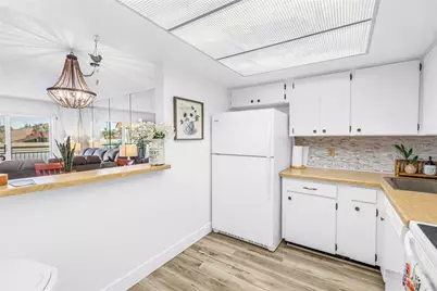 4900 Brittany Drive S #205, Saint Petersburg, FL 33715 - Photo 15