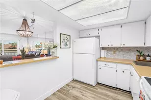 4900 Brittany Dr S, Saint Petersburg, FL 33715 - Photo 15