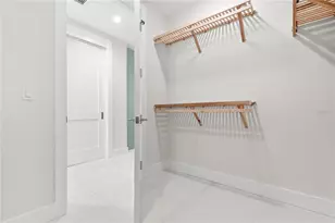 275 1st Ave S, Saint Petersburg, FL 33701 - Photo 21