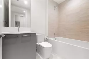 275 1st Ave S, Saint Petersburg, FL 33701 - Photo 27