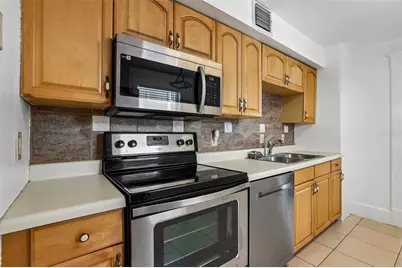 467 9th Avenue N, Saint Petersburg, FL 33701 - Photo 13