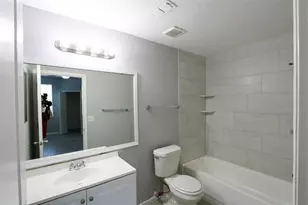 17101 Carrington Park Dr, Tampa, FL 33647 - Photo 15