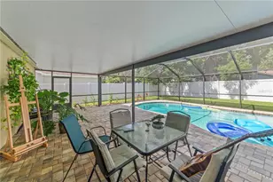 1003 Red Oak Cir, Brandon, FL 33511 - Photo 3