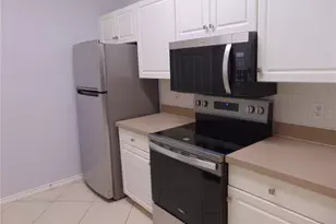 4323 Bayside Village Dr, Tampa, FL 33615 - Photo 7