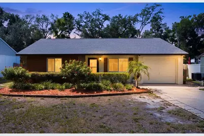 624 E Spruce Street, Tarpon Springs, FL 34689 - Photo 1