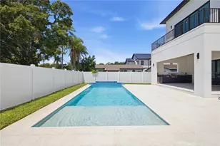 810 W Braddock St, Tampa, FL 33603 - Photo 11
