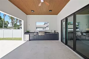 810 W Braddock St, Tampa, FL 33603 - Photo 43