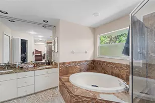 10409 Canary Isle Dr, Tampa, FL 33647 - Photo 13