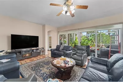 10409 Canary Isle Drive, Tampa, FL 33647 - Photo 9