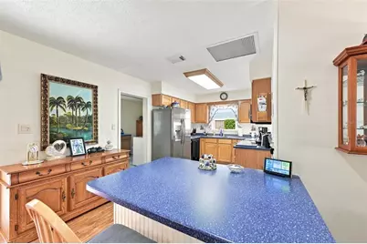518 W 129th Avenue, Tampa, FL 33612 - Photo 11
