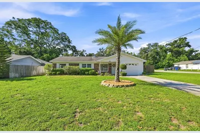 518 W 129th Avenue, Tampa, FL 33612 - Photo 1