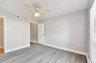 9481 Highland Oak Dr, Tampa, FL 33647 - Photo 11