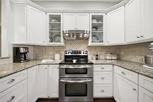 1905 Pine St, Valrico, FL 33594 - Photo 5