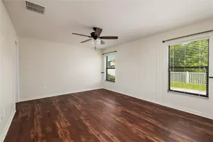 36077 Stable Wilk Ave, Zephyrhills, FL 33541 - Photo 25