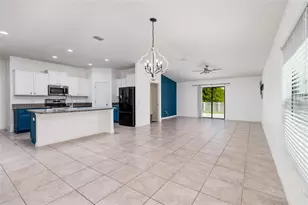 36077 Stable Wilk Ave, Zephyrhills, FL 33541 - Photo 11