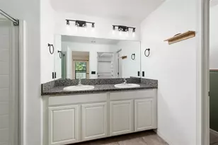 36077 Stable Wilk Ave, Zephyrhills, FL 33541 - Photo 27
