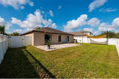 36077 Stable Wilk Avenue, Zephyrhills, FL 33541 - Photo 21