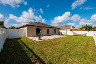 36077 Stable Wilk Ave, Zephyrhills, FL 33541 - Photo 21