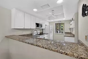 11511 113th St, Seminole, FL 33778 - Photo 9
