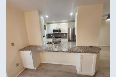 5970 80th Street N #409, Saint Petersburg, FL 33709 - Photo 9