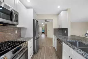 5970 80th St N, Saint Petersburg, FL 33709 - Photo 17