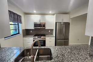 5970 80th St N, Saint Petersburg, FL 33709 - Photo 7