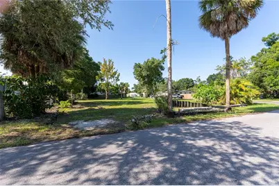 5020 Tangerine Avenue S, Gulfport, FL 33707 - Photo 11