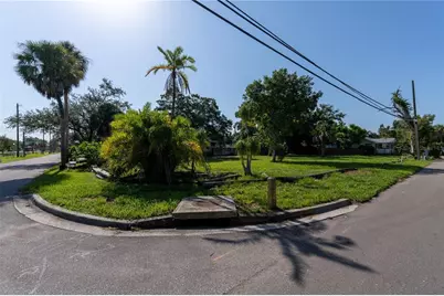 5020 Tangerine Avenue S, Gulfport, FL 33707 - Photo 9