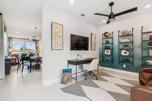 751 Maldives Trl, Sarasota, FL 34234 - Photo 9
