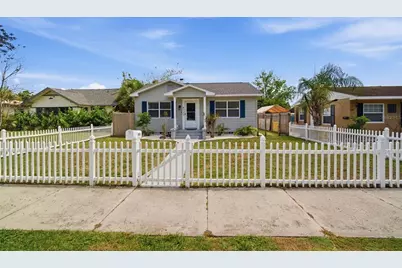 4120 Burlington Avenue N, Saint Petersburg, FL 33713 - Photo 1