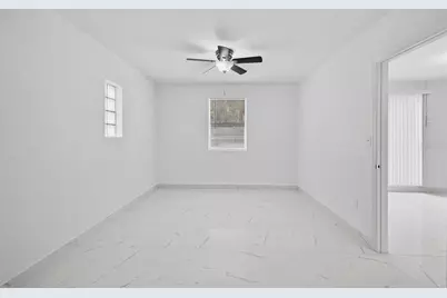 5517 Gulfport Boulevard S #5519/2, Gulfport, FL 33707 - Photo 11