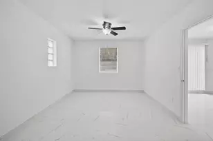 5517 Gulfport Blvd S, Gulfport, FL 33707 - Photo 11